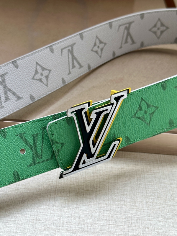 激安ルイヴィトンベルト背面デザイン